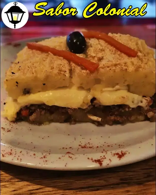 pastel de papas con centro de mozzarella