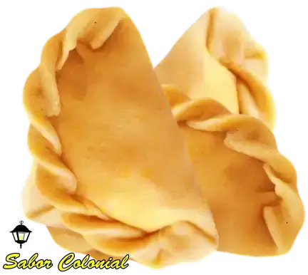 Empanadas de pollo con champiñones frescos, masa casera dorada y relleno suave